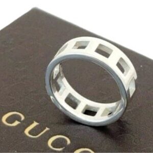 GUCCI Silver Ring with squares size 4.75